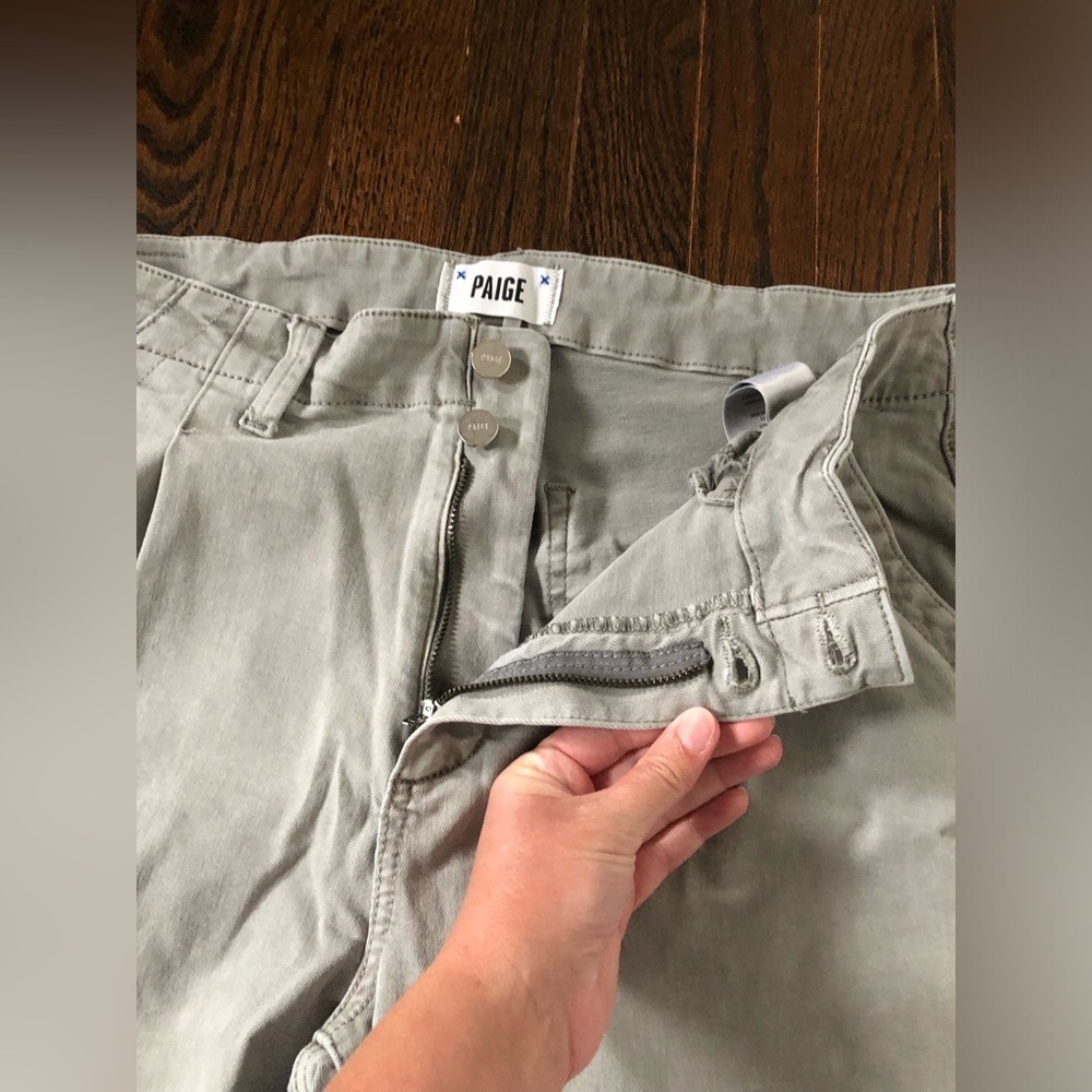 PAIGE Women’s 32 Mayslie Gray Pleated Denim High-Rise Cropped Jogger Jeans - EUC - Picture 13 of 16